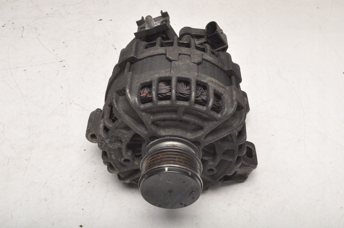 VOLVO S60 V60 XC60 AND 2.4 D5 215KM ALTERNATOR 0125811109