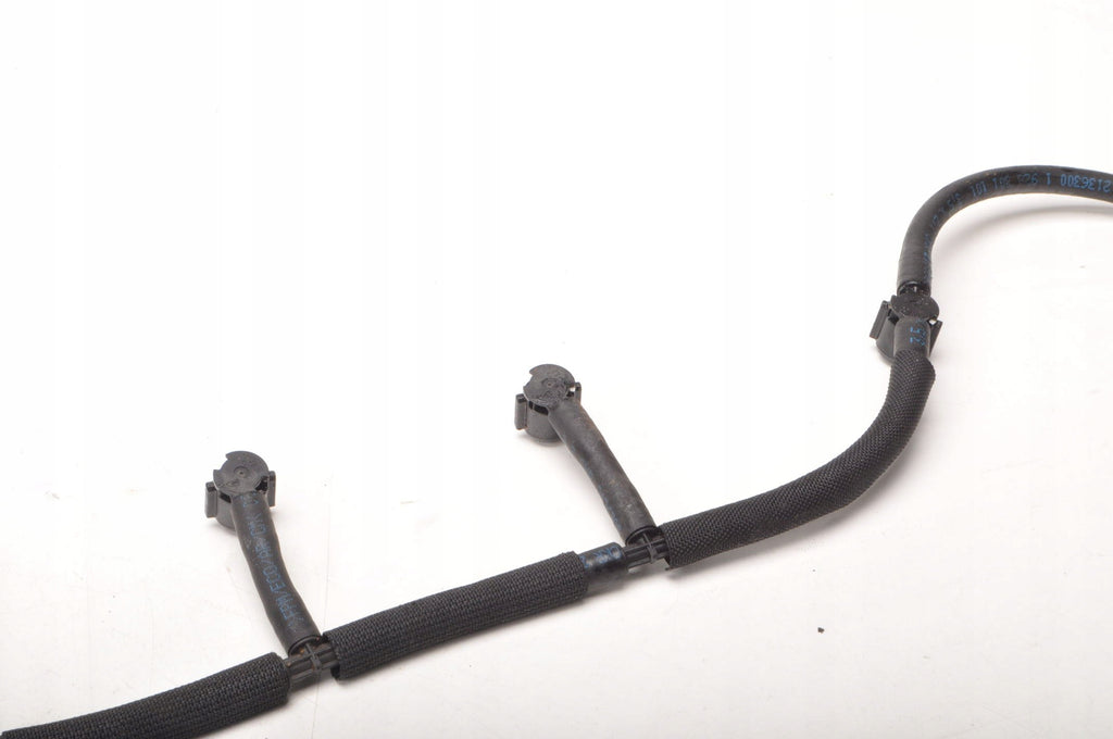 VOLVO S60 V60 XC60 AND 2.4 D5 FUEL OVERFLOW LINES