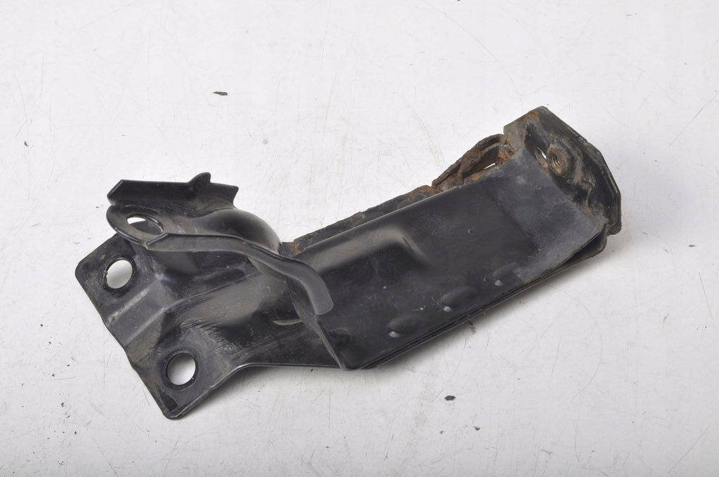 VOLVO S60 V60 XC60 AND RADIATOR MOUNT LEFT