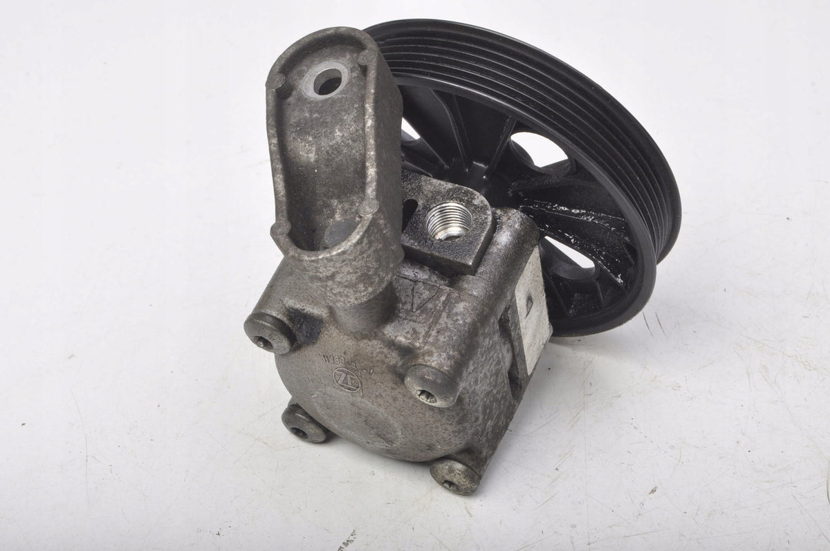 VOLVO S60 V70 II 2.4 D5 POWER STEERING PUMP 9485757
