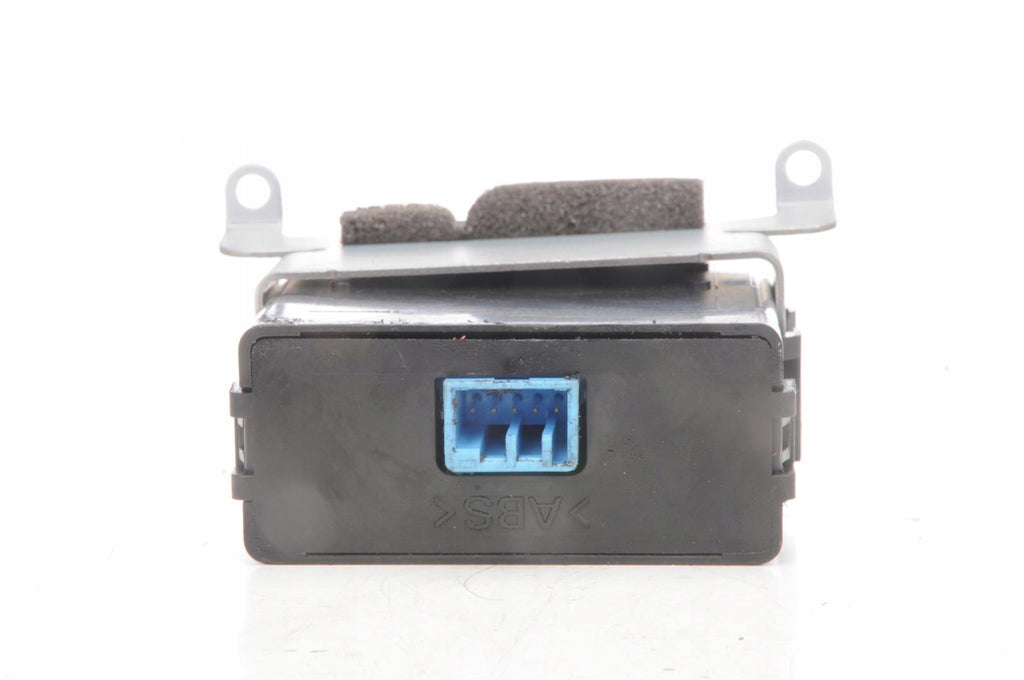VOLVO S70 V70 AND CENTRAL LOCKING MODULE 9472724