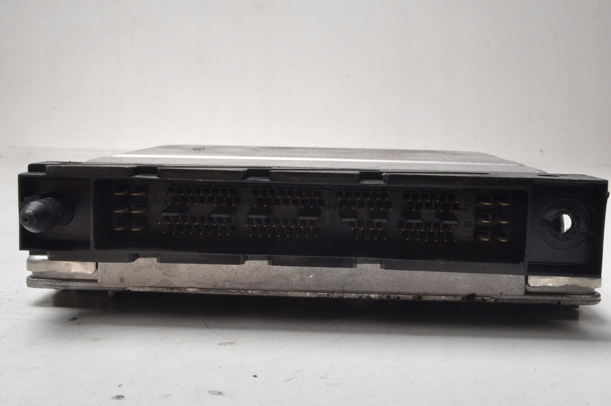 VOLVO S80 AND 2.5 TDI ENGINE COMPUTER 09496667A