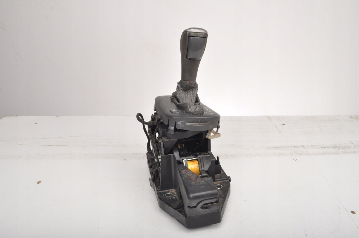 VOLVO S80 AND GEARSHIFT AUTOMATIC 09163742 EUROPE