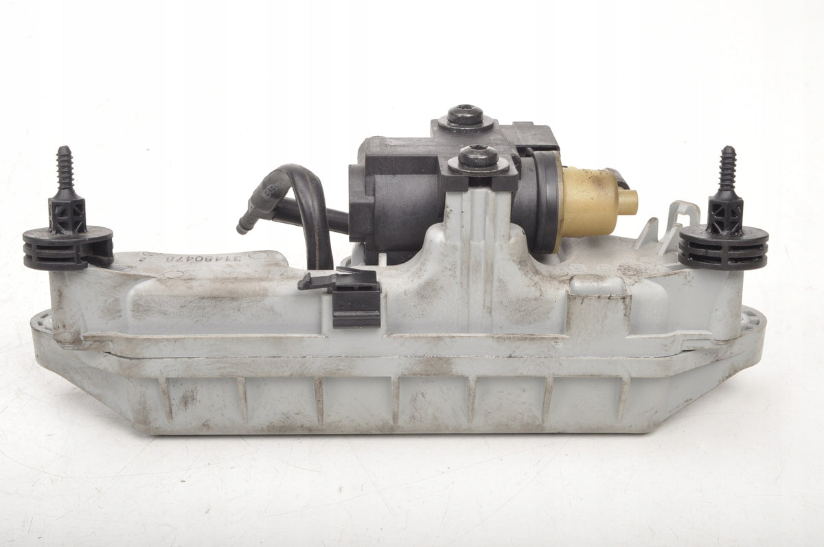 VOLVO S80 AND VACUUM RESERVOIR 31480478