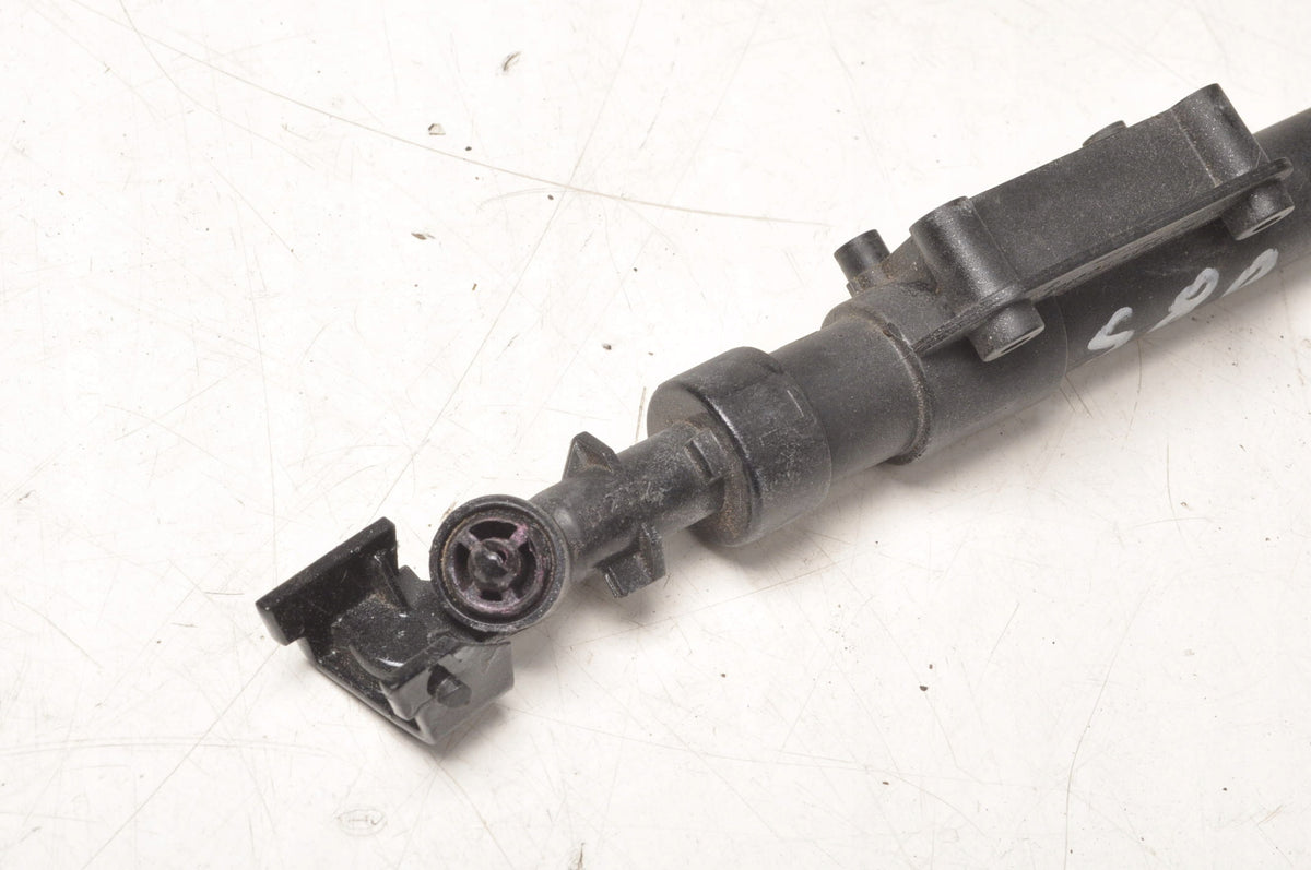 VOLVO S80 II HEADLIGHT WASHER PUMP LEFT 31294174