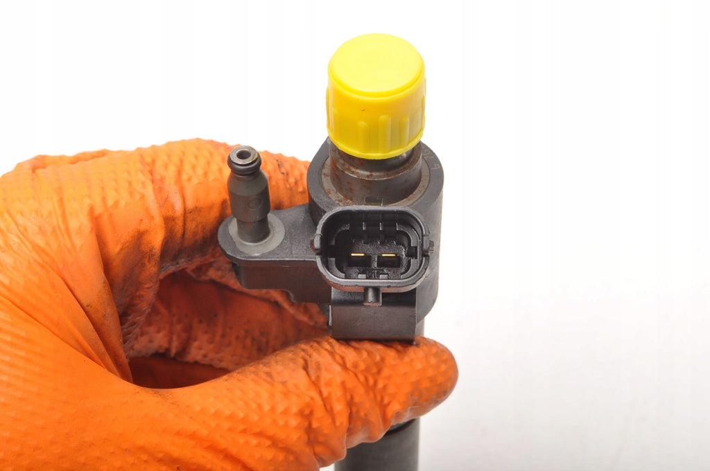 VOLVO S80 II V70 III 2.4 D5 205KM INJECTION INJECTOR 31272690 0445116016