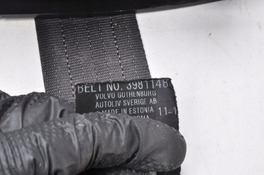 VOLVO S80 II V70 III SEAT BELT RIGHT FRONT 39811480