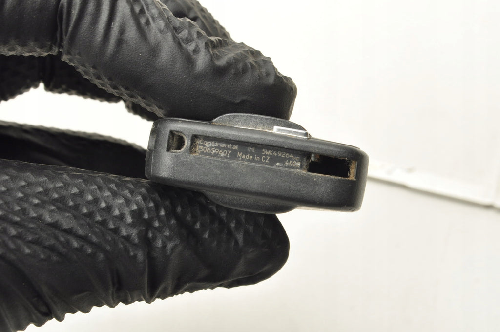VOLVO S80 V70 XC70 XC60 S60 V60 REMOTE CONTROL KEY 30659607