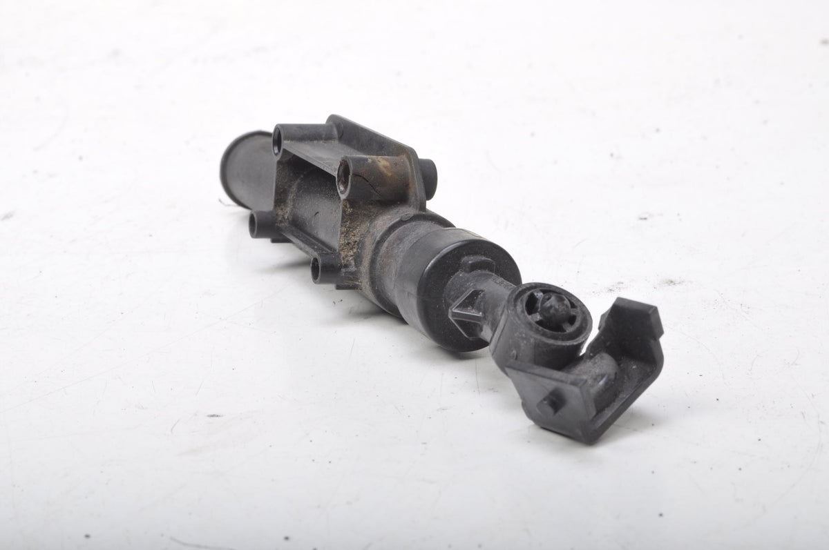 VOLVO S80 XC70 V70 III HEADLIGHT WASHER PUMP 31294174 LEFT