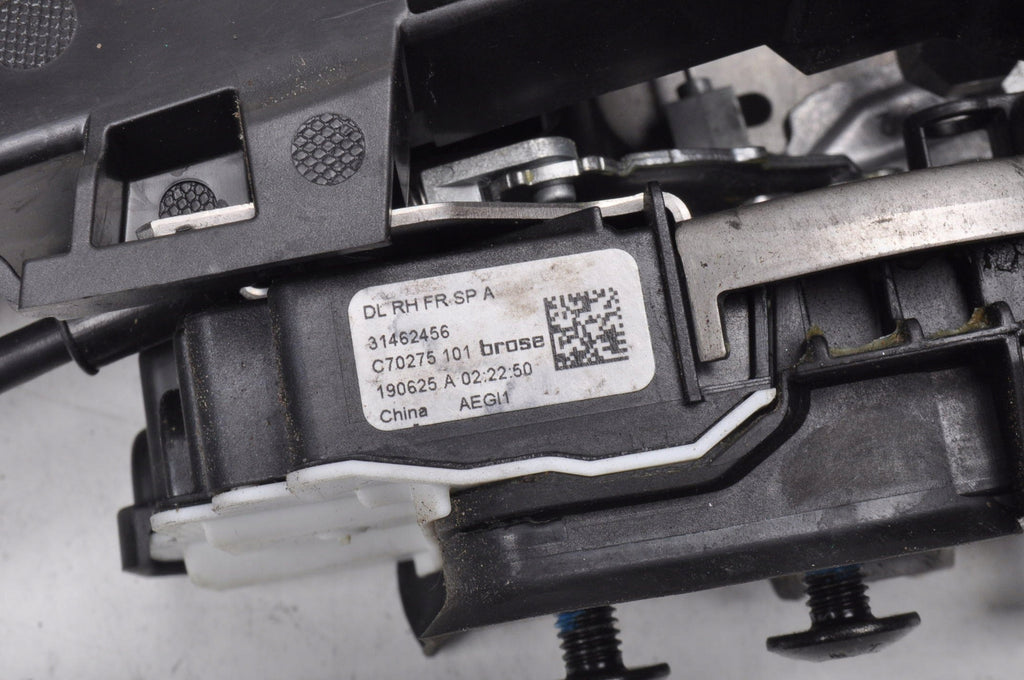 VOLVO S90 II DOOR LOCK RIGHT FRONT UK 31462456 6 PIN