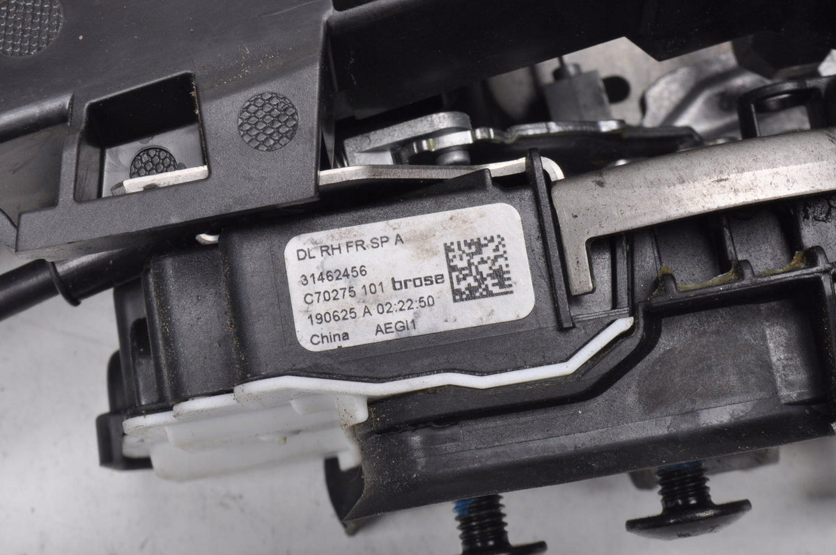 VOLVO S90 II DOOR LOCK RIGHT FRONT UK 31462456 6 PIN