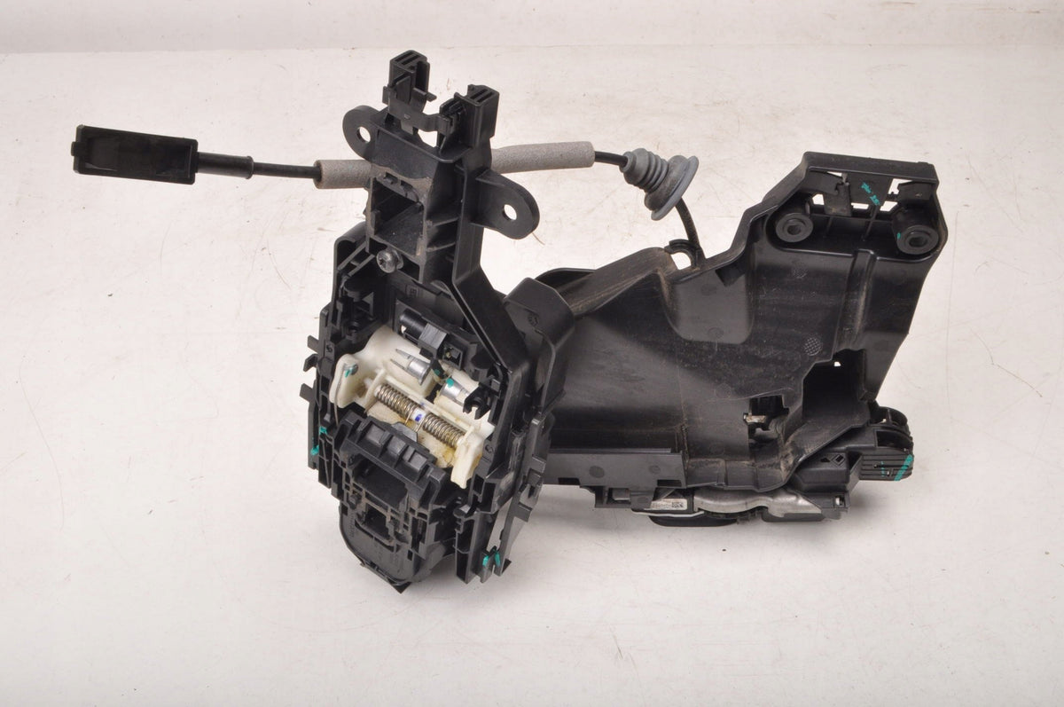 VOLVO S90 II DOOR LOCK RIGHT FRONT UK 31462456 6 PIN