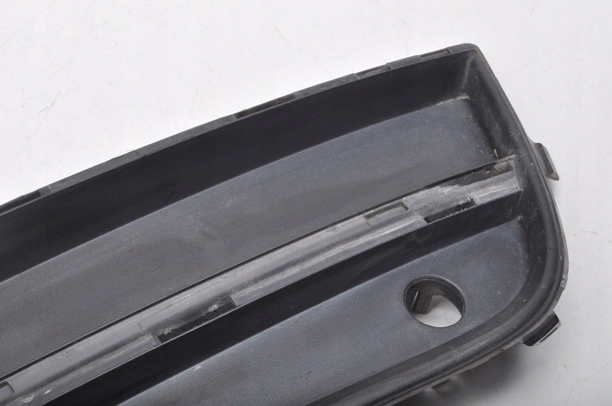 VOLVO S90 II GRILLE DUMMY BUMPER RIGHT 31425447