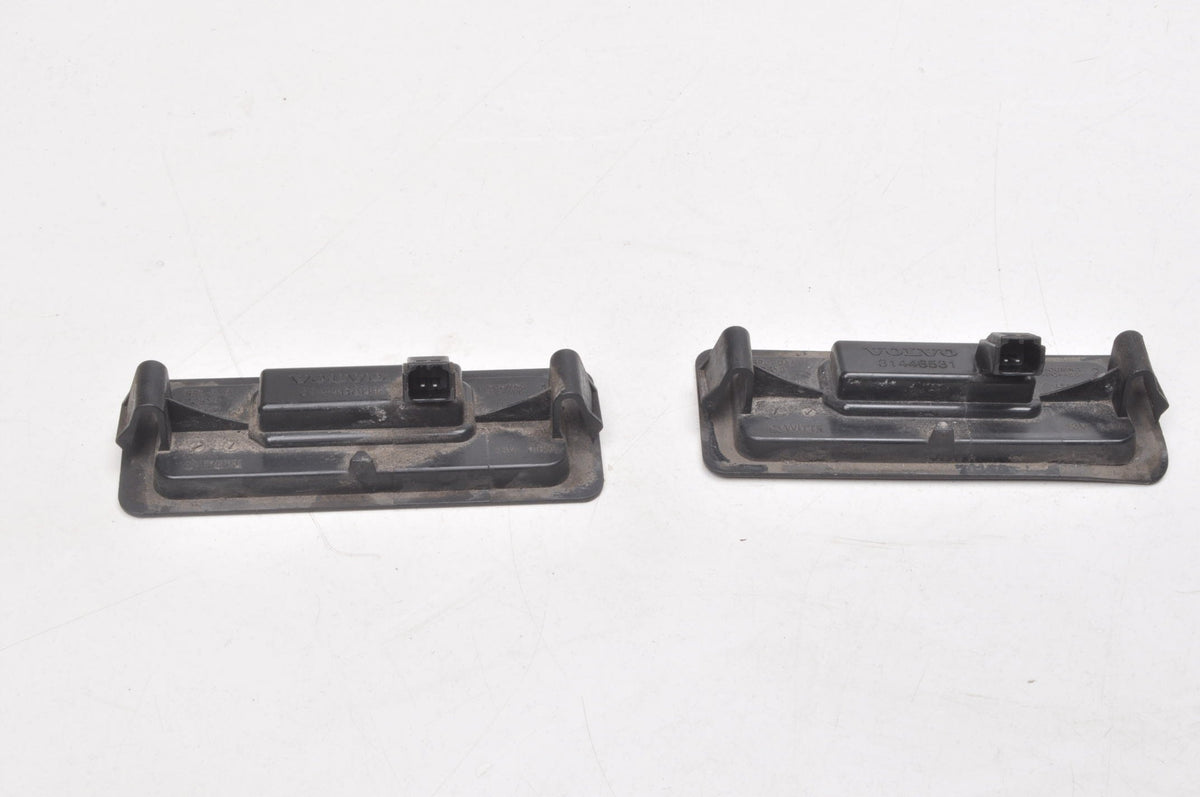 VOLVO S90 II LICENSE PLATE LAMP 31446531 SET