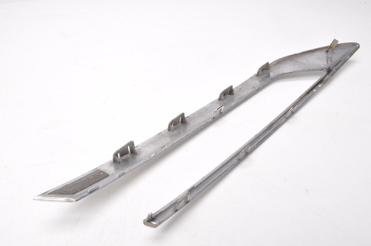 VOLVO S90 II V90 GRILLE DUMMY BUMPER 31425449 RIGHT