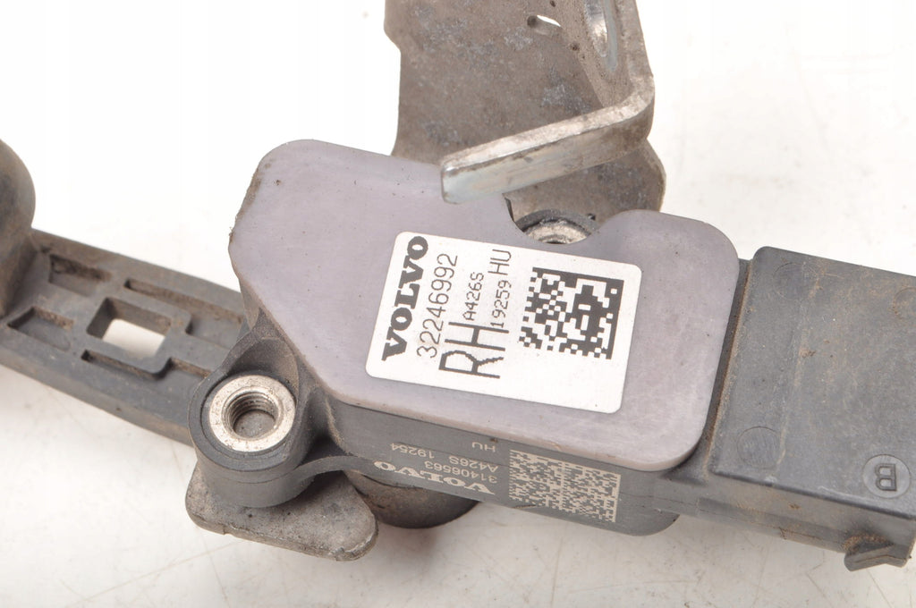 VOLVO S90 II V90 LEVELING SENSOR 31406583