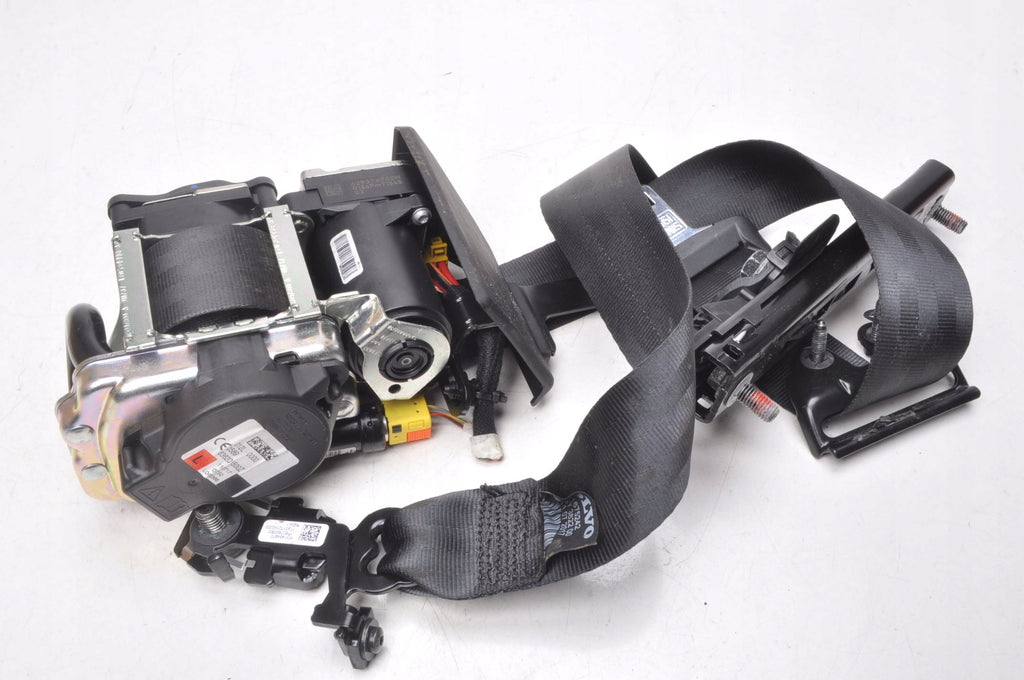 VOLVO S90 II V90 SEAT BELT LEFT FRONT 31675242