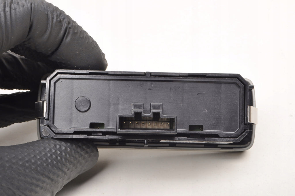 VOLVO S90 II XC60 II XC40 FLAP OPENING BUTTON 31481439