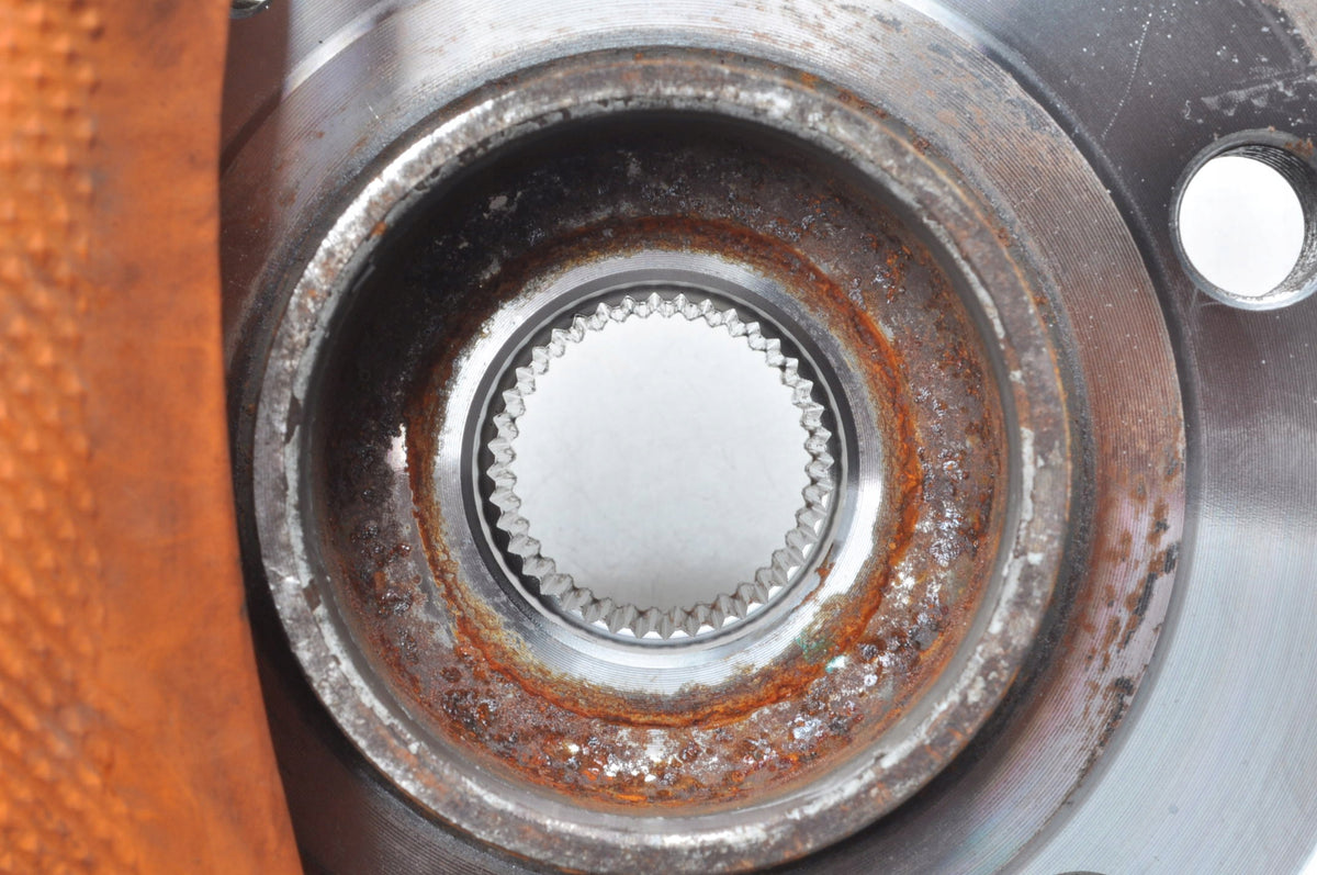 VOLVO S90 S90 II XC90 XC40 S60 V60 FRONT HUB 32246175