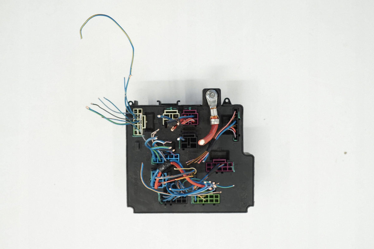 VOLVO S90 V90 17R 2.0 T6 BOX FUSE BOX 31473771
