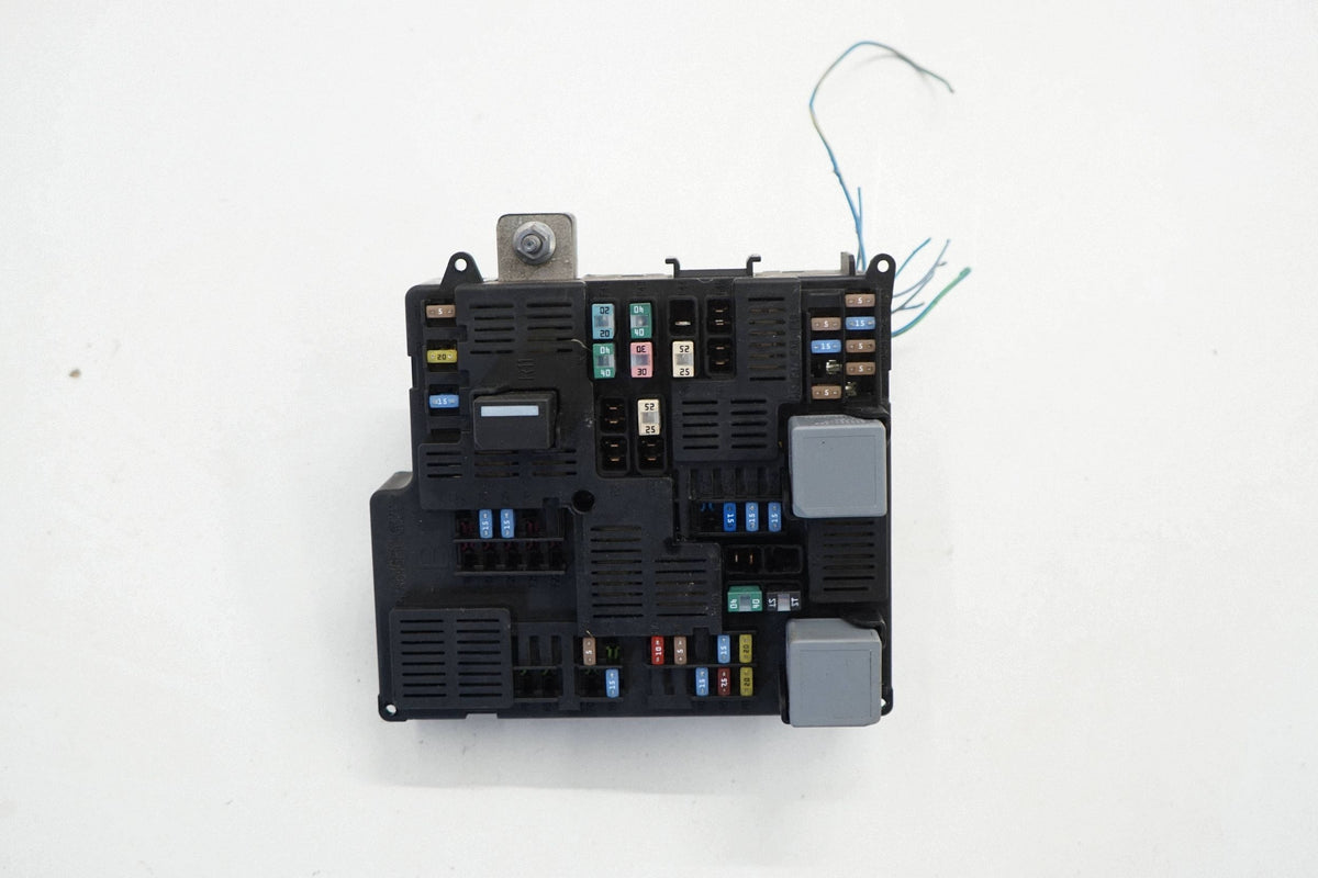 VOLVO S90 V90 17R 2.0 T6 BOX FUSE BOX 31473771