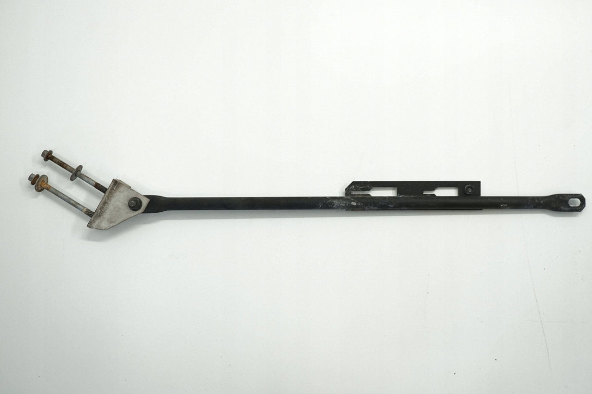 VOLVO S90 V90 17R BRACKET FRONT BELT MOUNTING LEFT 31387589