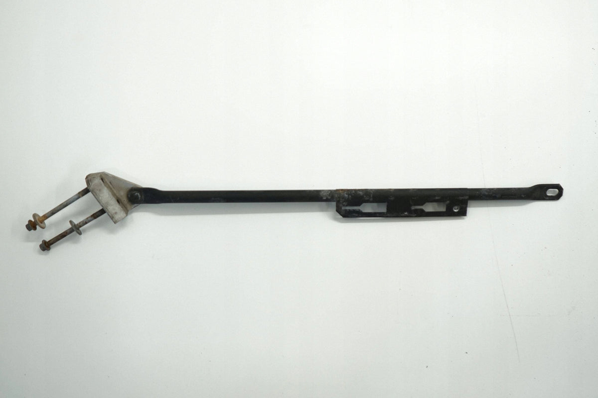 VOLVO S90 V90 17R BRACKET FRONT BELT MOUNTING LEFT 31387589