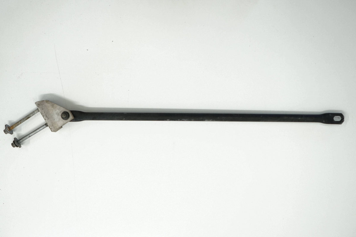 VOLVO S90 V90 17R BRACKET FRONT BELT MOUNTING RIGHT 31387654