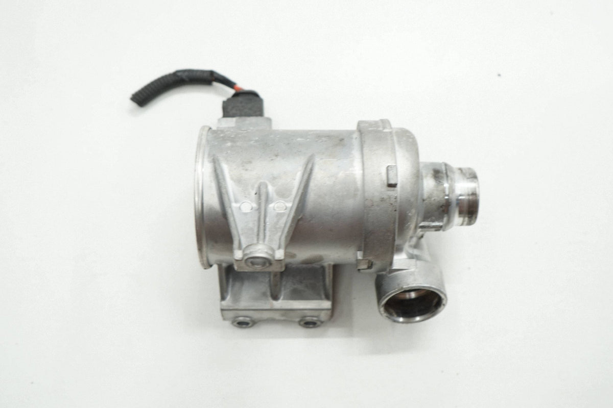 VOLVO S90 V90 18R 2.0 T6 ADDITIONAL WATER PUMP 32382249