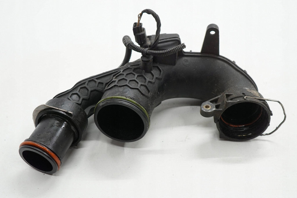 VOLVO S90 V90 18R 2.0 T6 AIR INTAKE PIPE 32222128