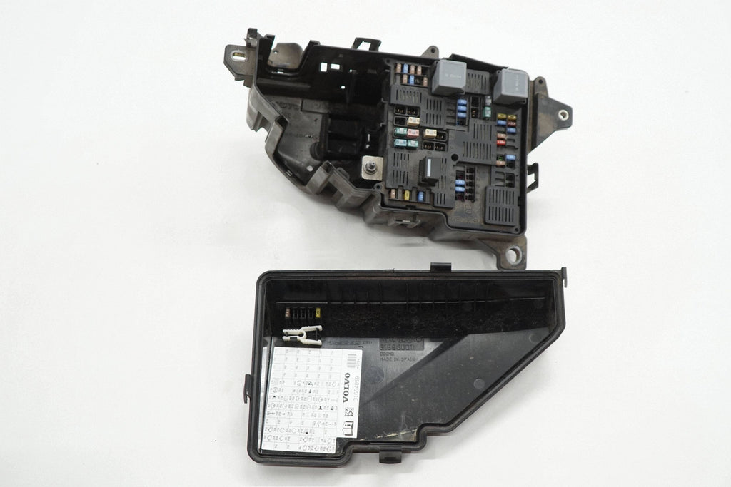 VOLVO S90 V90 18R 2.0 T6 BOX FUSE BOX 31398001