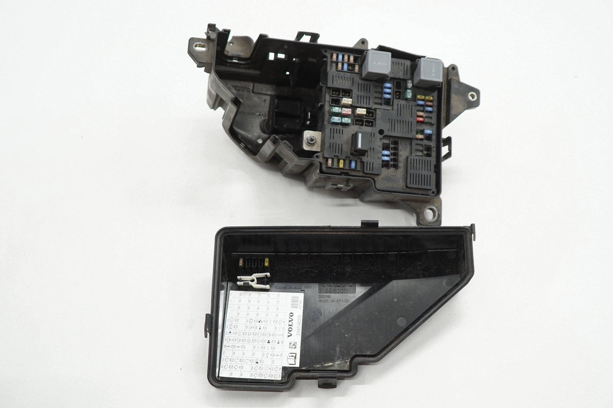 VOLVO S90 V90 18R 2.0 T6 BOX FUSE BOX 31398001