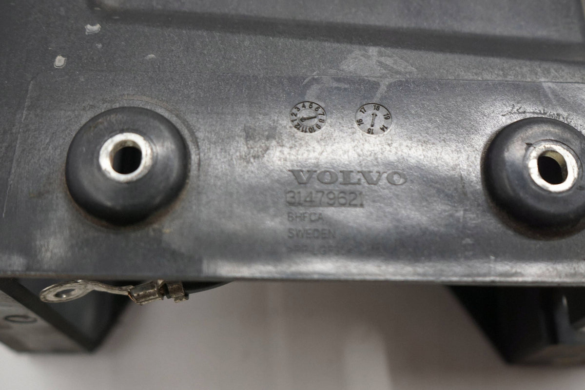 VOLVO S90 V90 18R BATTERY HOUSING 31479621
