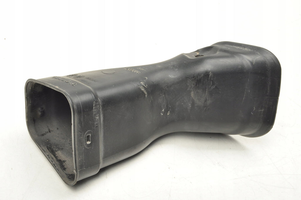 VOLVO S90 V90 II 2.0 D4 190KM AIR INTAKE PIPE 31370264