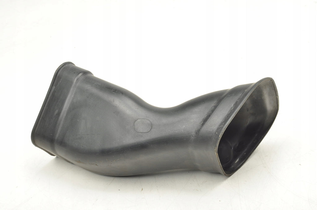 VOLVO S90 V90 II 2.0 D4 190KM AIR INTAKE PIPE 31370264