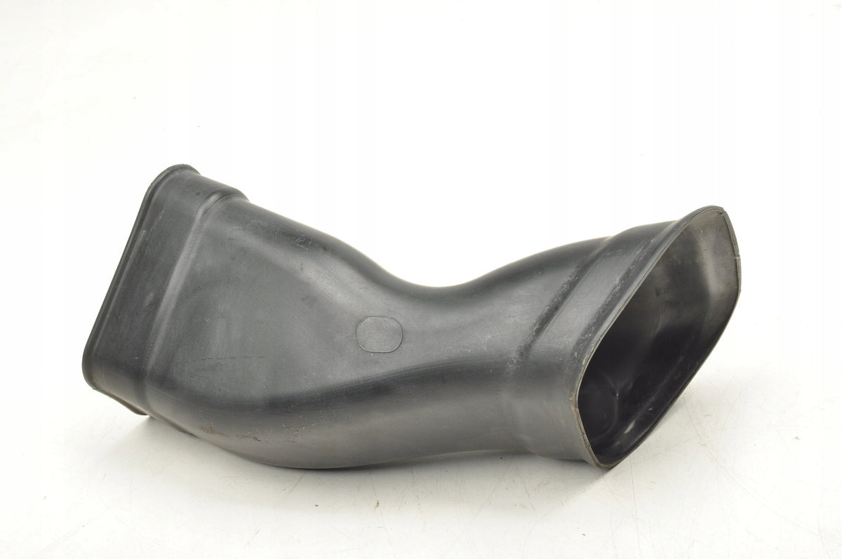 VOLVO S90 V90 II 2.0 D4 190KM AIR INTAKE PIPE 31370264