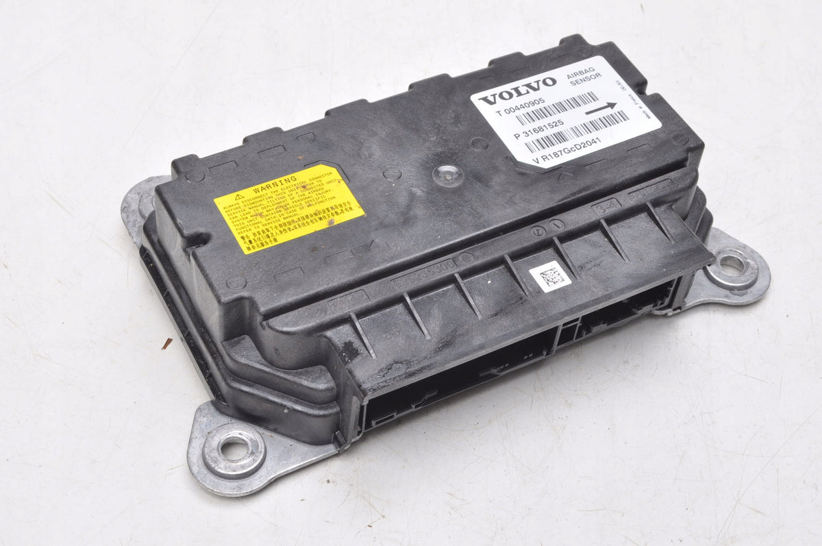 VOLVO S90 V90 II AIRBAG SENSOR 31681525