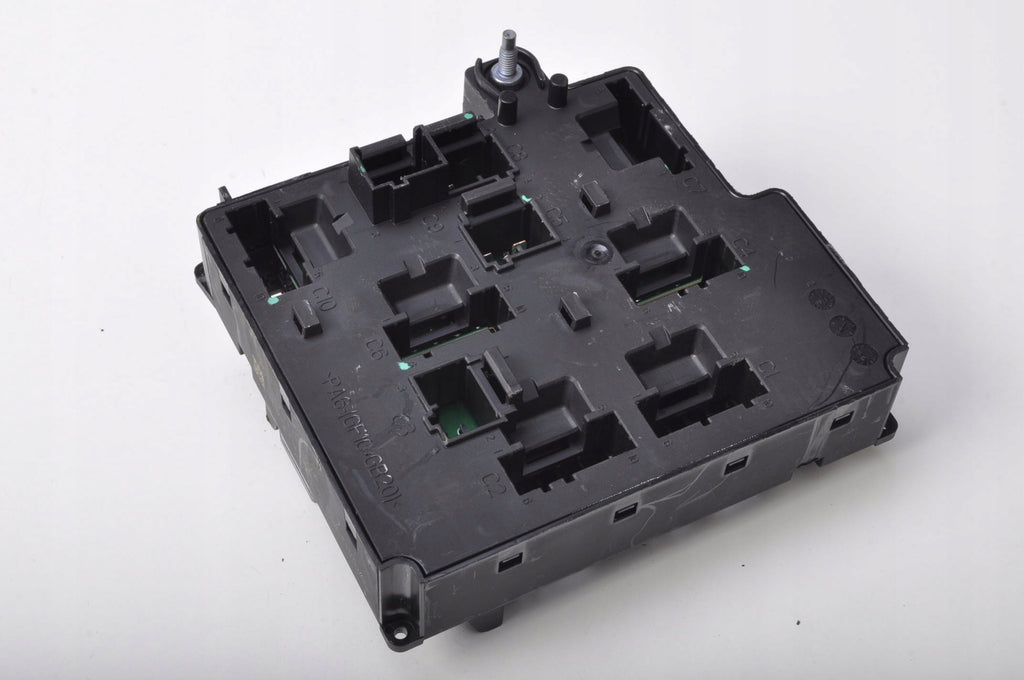 VOLVO S90 V90 II FUSE BOX 31473568