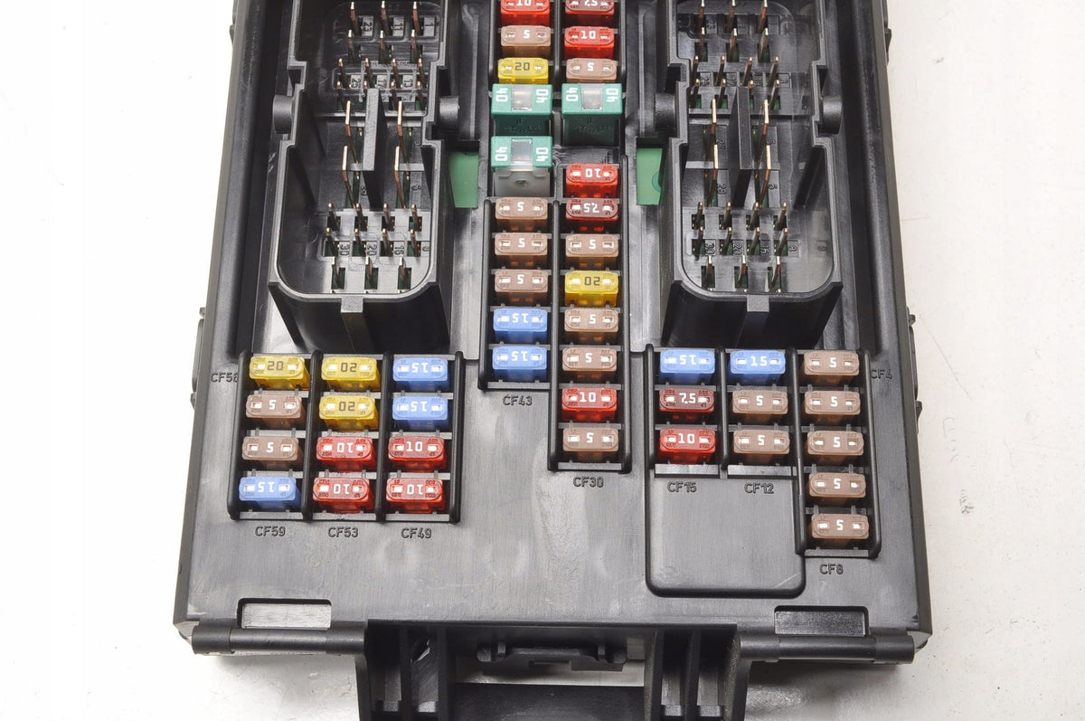 VOLVO S90 V90 II XC90 II FUSE BOX 31346672