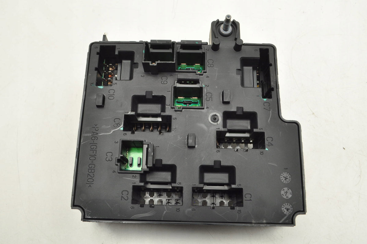 VOLVO S90 V90 XC60 XC90 2.0 D5 FUSE BOX 31473570