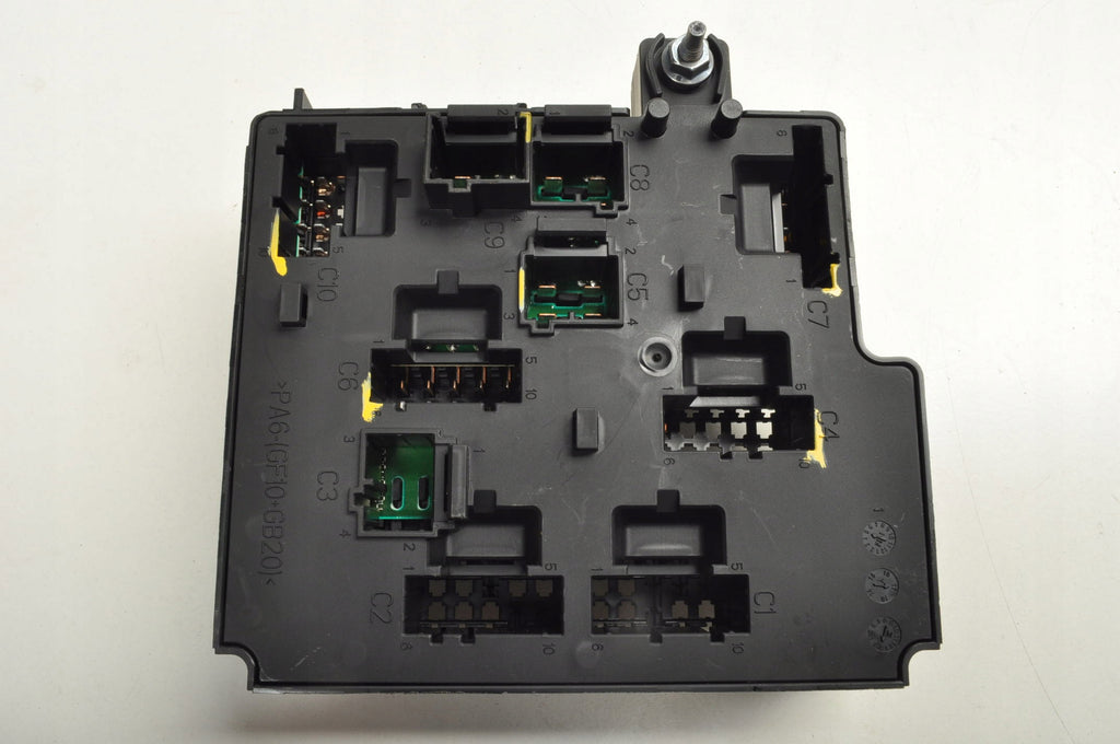 VOLVO S90 V90 XC90 FUSE BOX 31473570