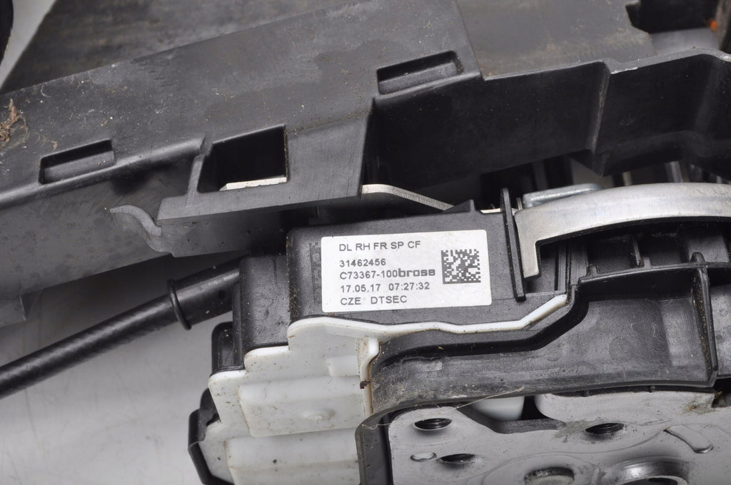 VOLVO S90 XC90 V90 II DOOR LOCK RIGHT FRONT 31462456 UK