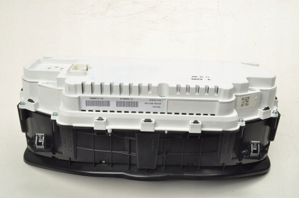 VOLVO V40 II 1.6 D2 114KM COUNTER CLOCKS UK 31296952