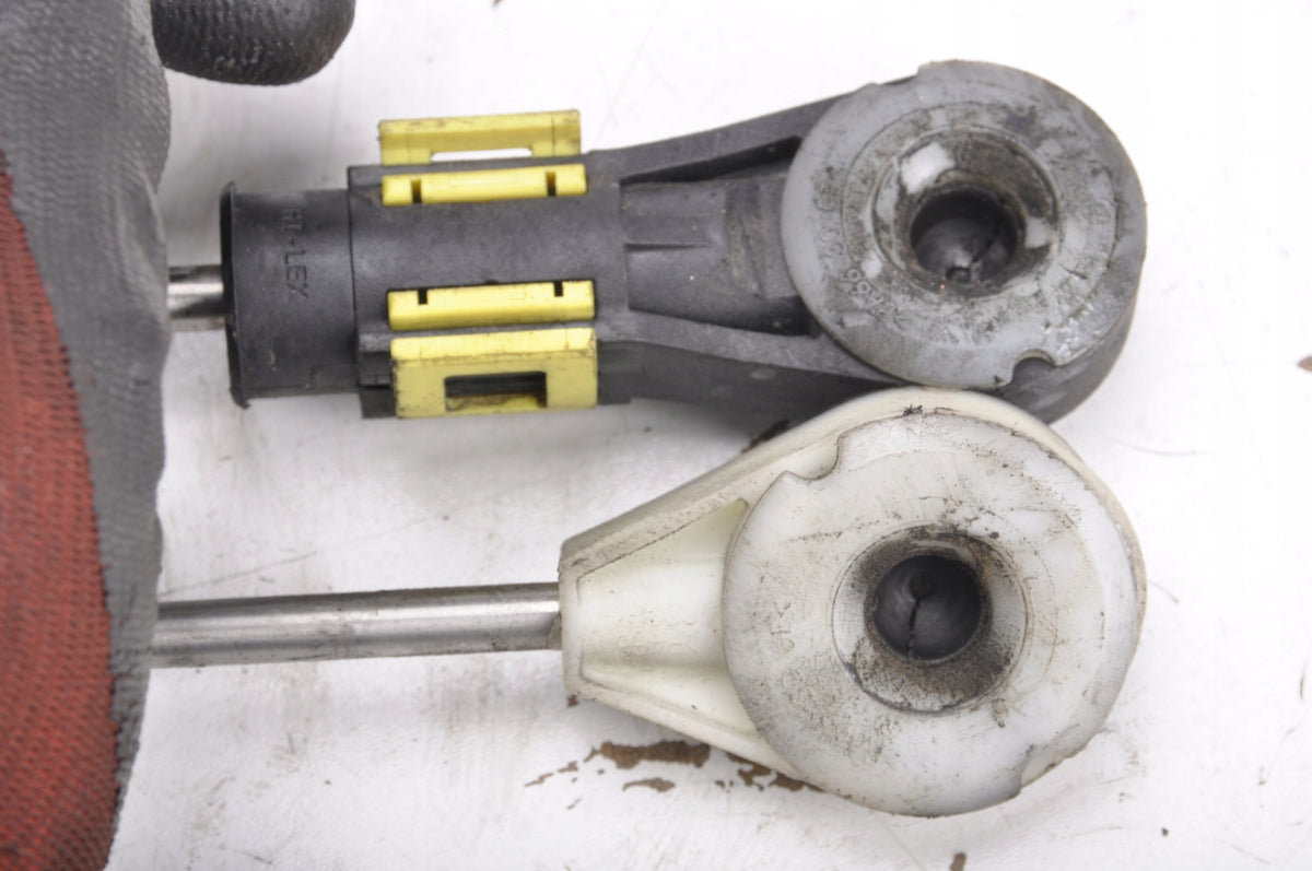 VOLVO V40 II 1.6 D2 SHIFT CABLE 31367496
