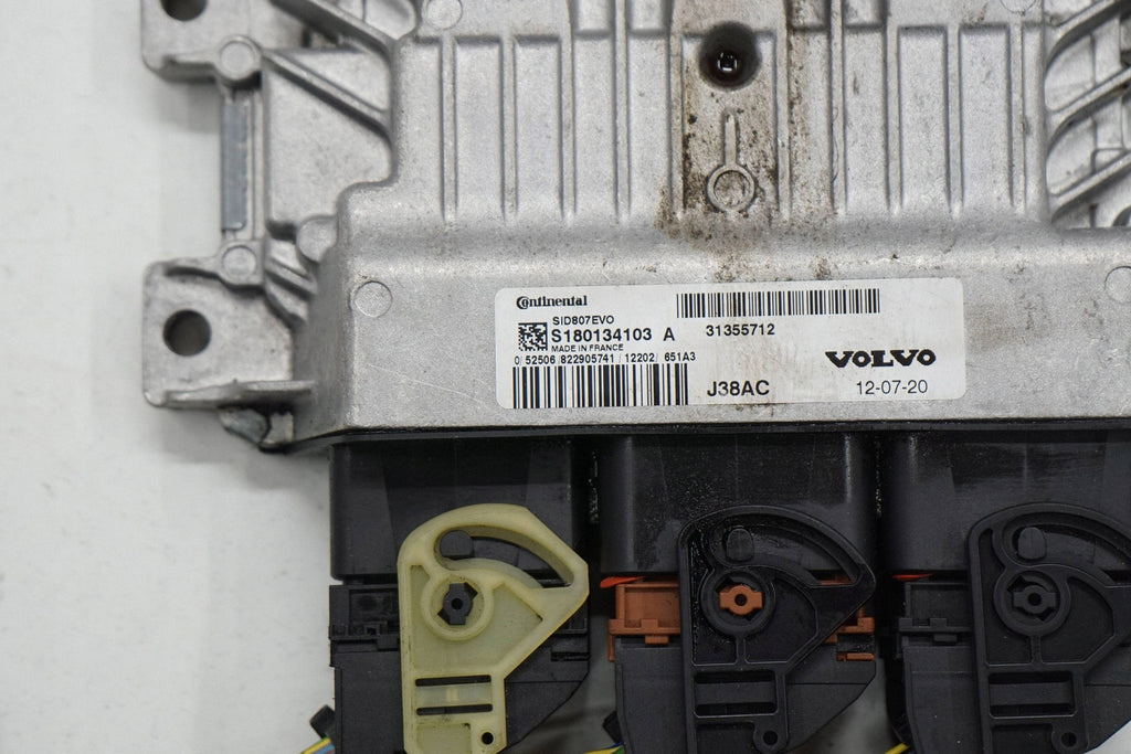 VOLVO V40 II 12R 1.6 D2 COMPUTER ENGINE DRIVER 31355712