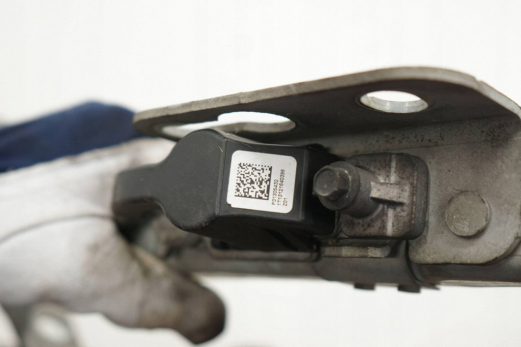 VOLVO V40 II 12R CARTRIDGE HINGE LOAD MASK LEFT FRONT 710-46 31385071