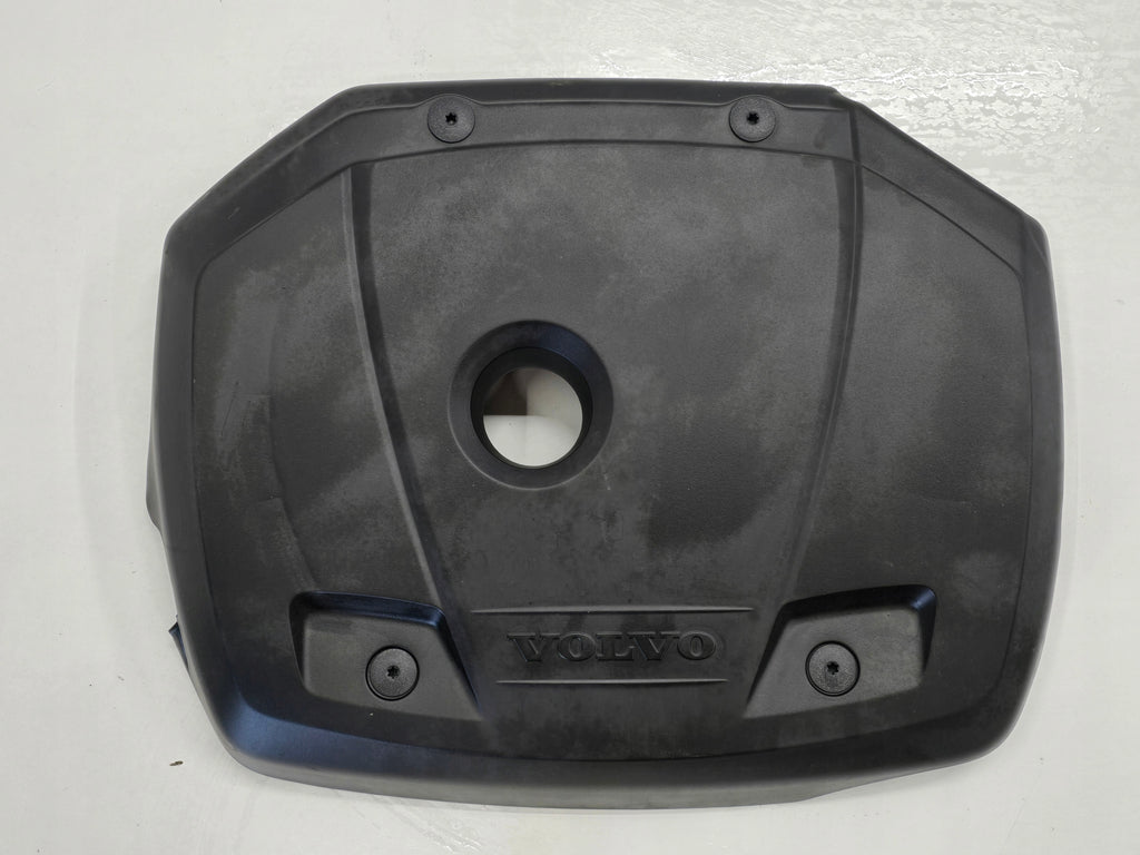 VOLVO V40 II 15R ENGINE COVER UPPER 2.0 T2 31368884
