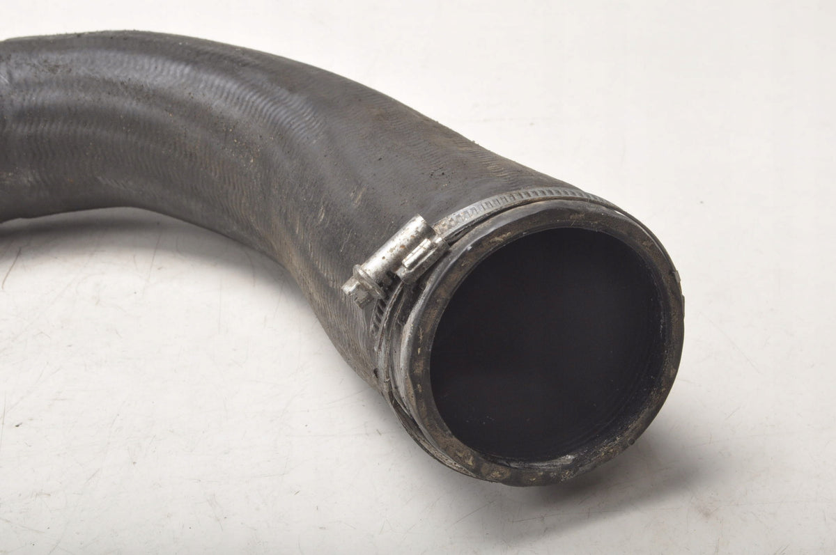 VOLVO V40 II 2.0 D2 INTERCOOLER HOSE 31370687