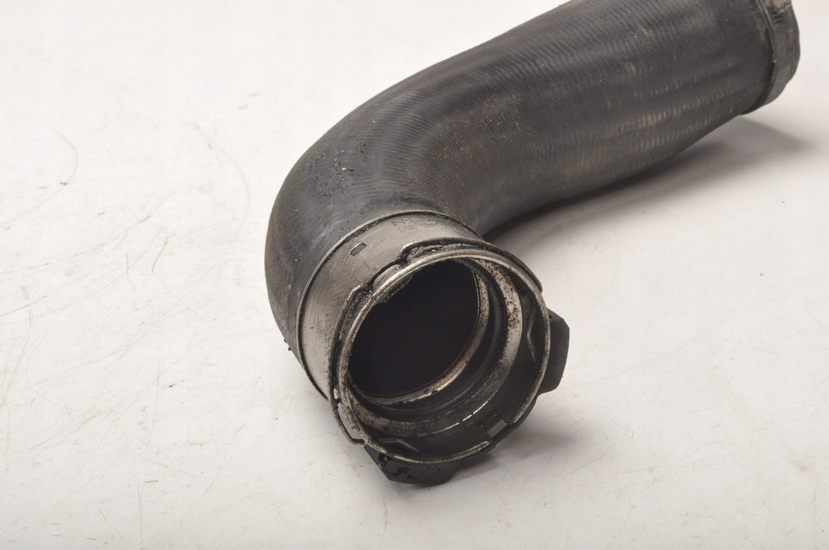 VOLVO V40 II 2.0 D2 INTERCOOLER HOSE 31370687