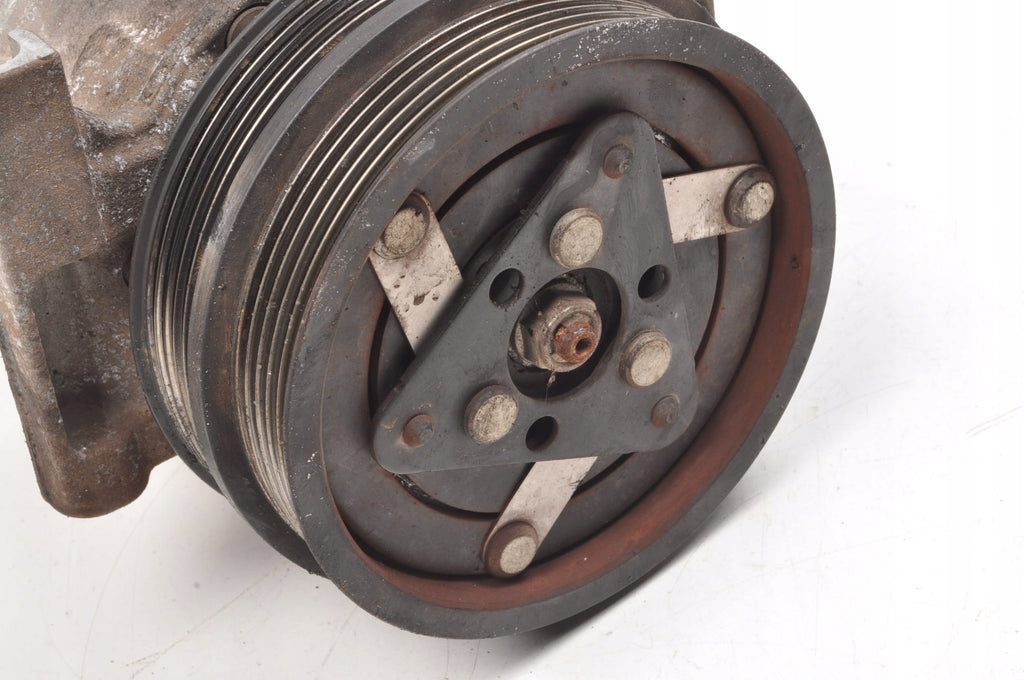 VOLVO V40 II 2.0 D3 150KM AIR CONDITIONING COMPRESSOR 31292175